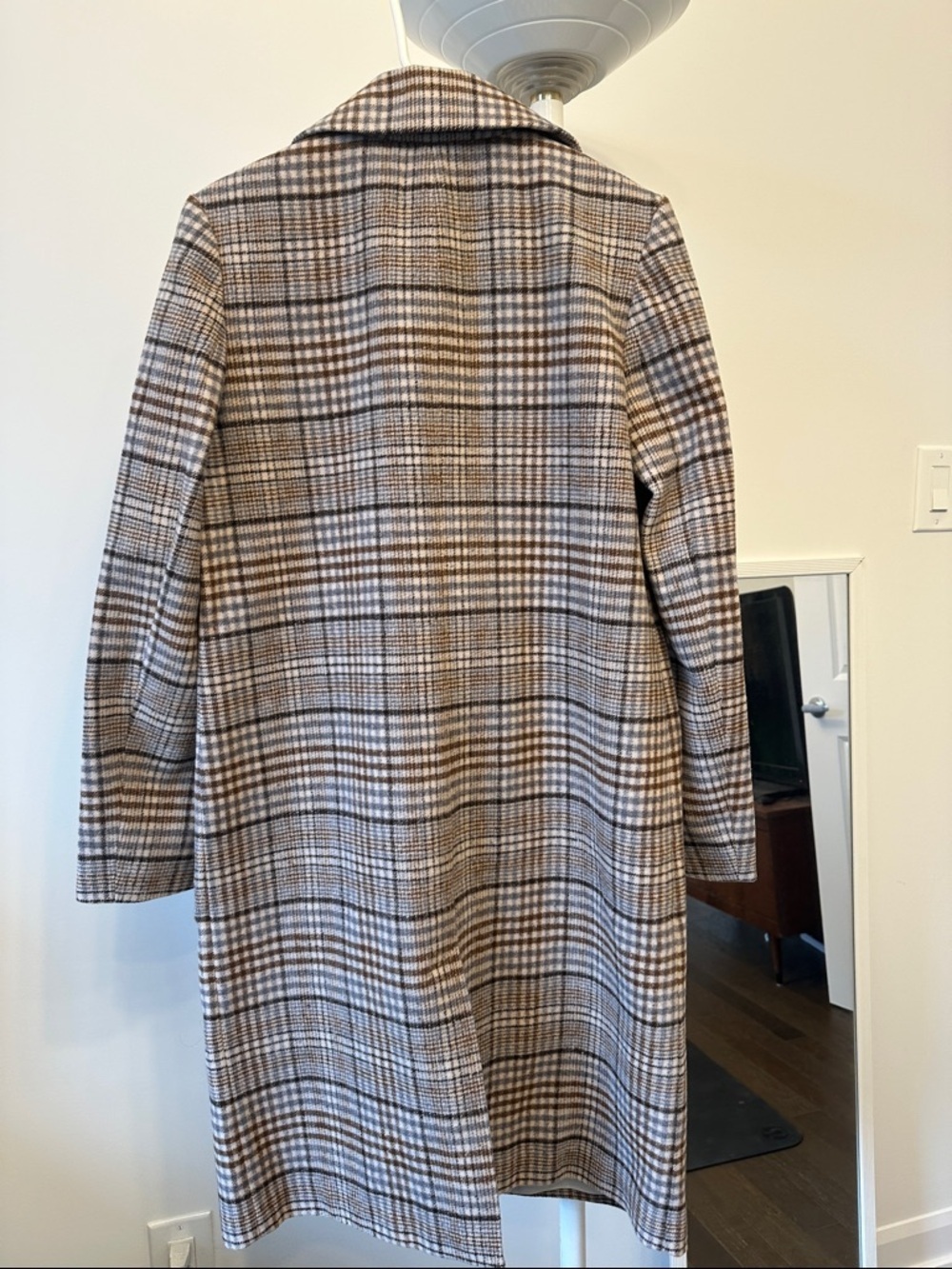 Maje Plaid Double-Breasted Coat in Brown/Beige size 38 retail for $685 - Picture 6 of 10